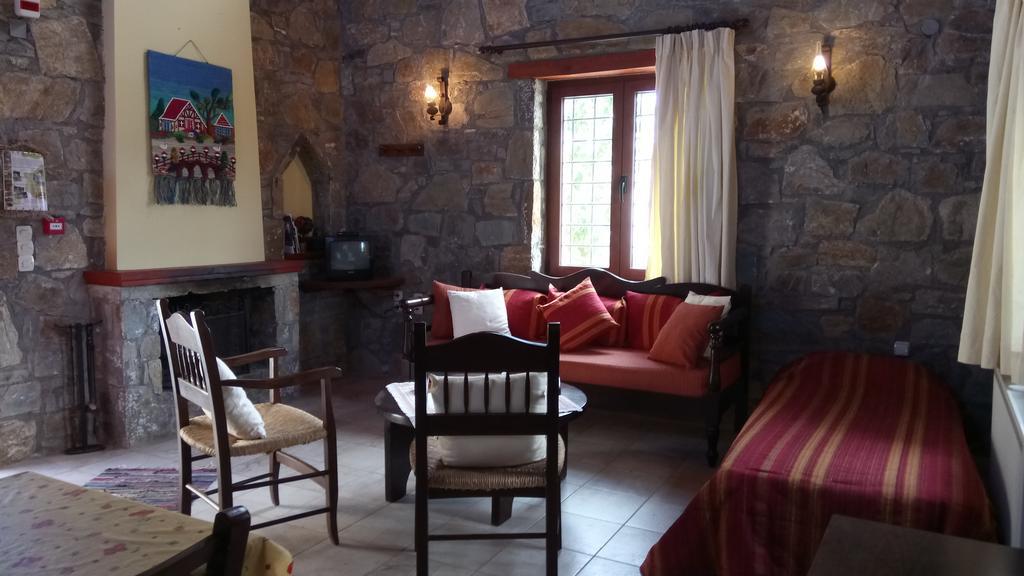 Krousonas  Arodamos Guesthouse מראה חיצוני תמונה